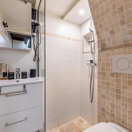Appartamento Near Center Of - 25min From Palais Garnier Parigi