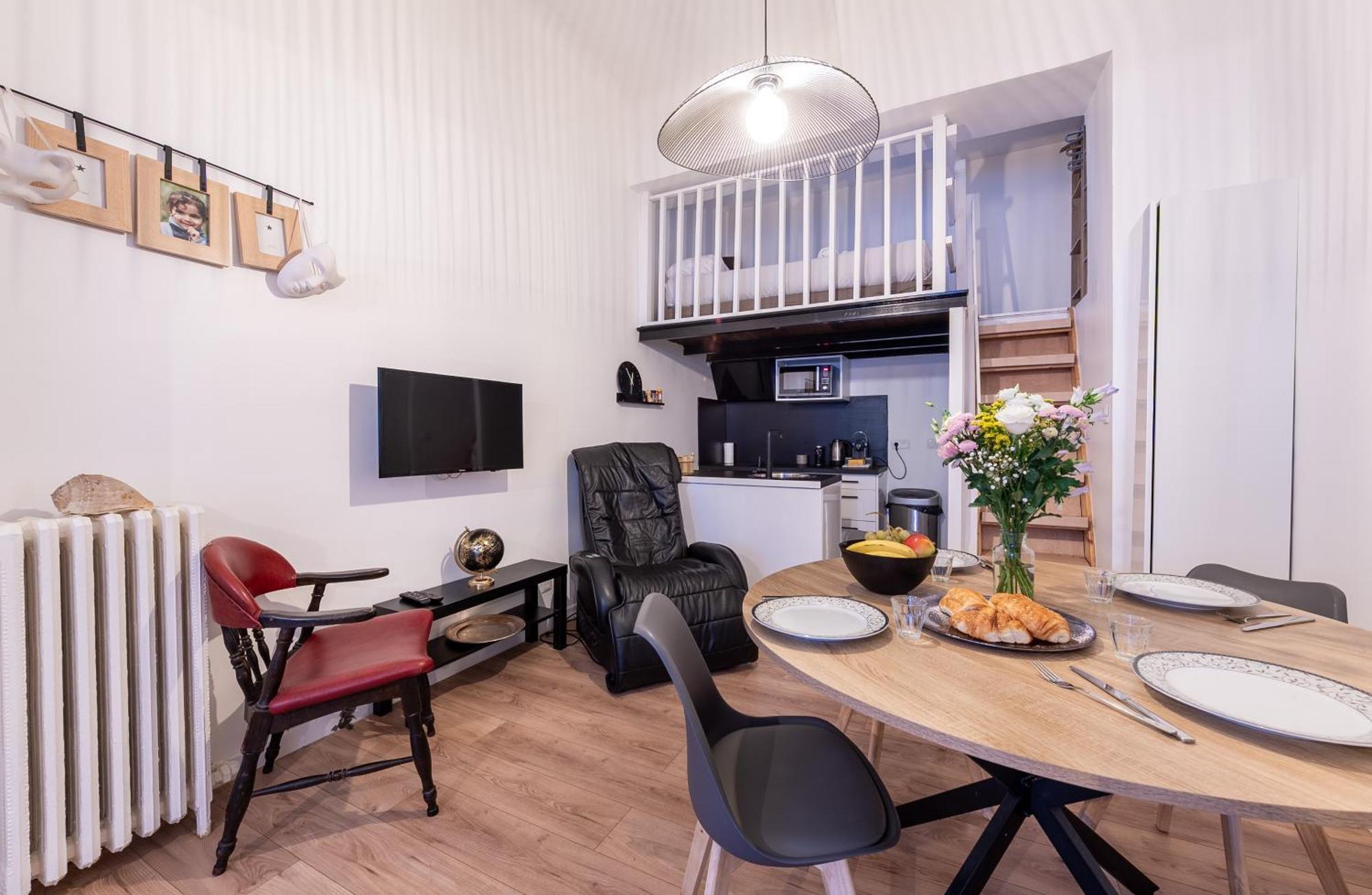 Near Center Of - 25min From Palais Garnier *